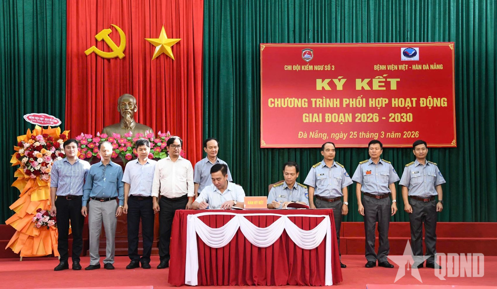 Chi đội Kiểm ngư số 3 ký kết chương trình phối hợp hoạt động với Bệnh viện Việt - Hàn Đà Nẵng